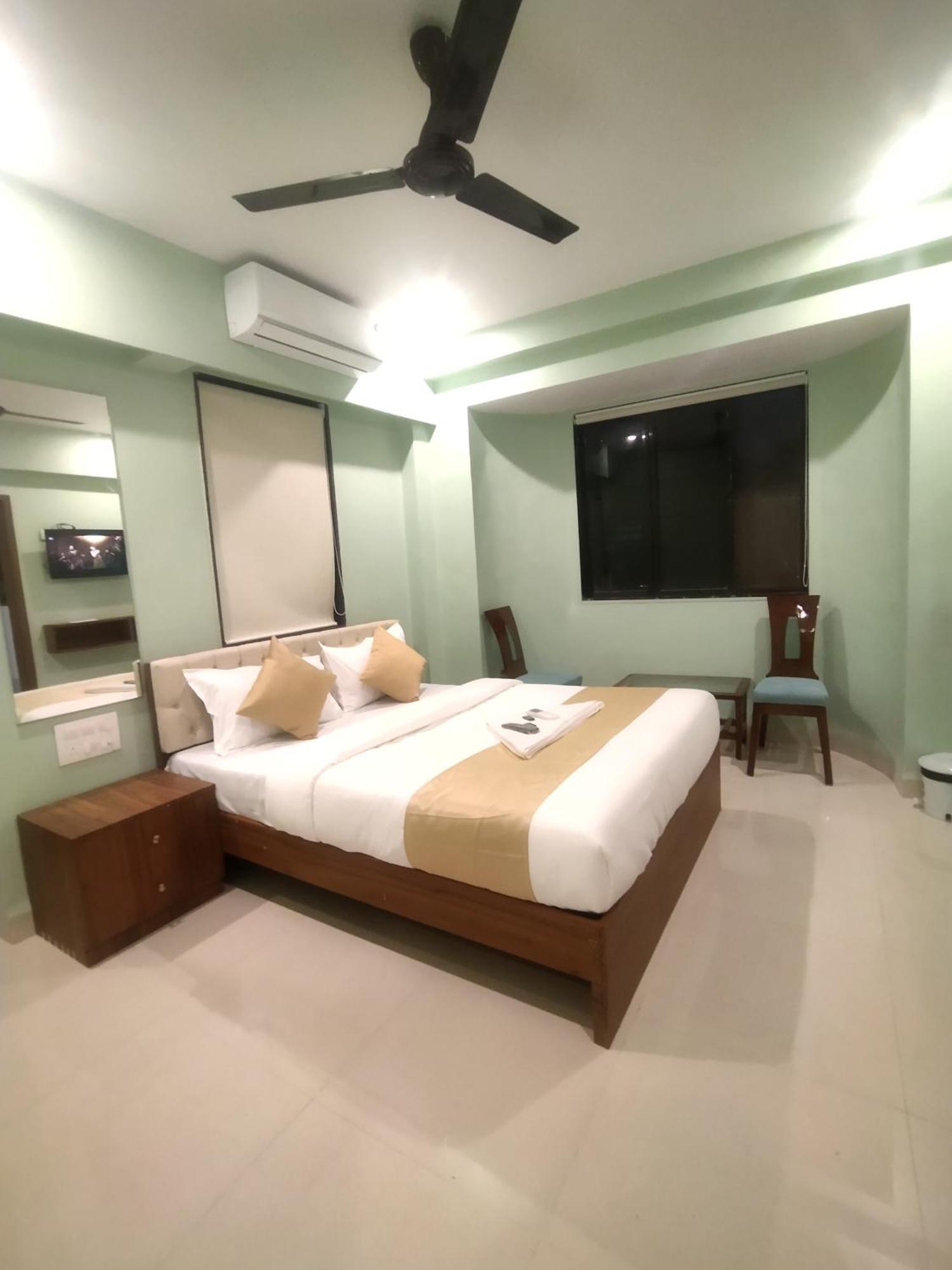 Everest Stays Rooms And Dormitory Mumbai Exterior foto